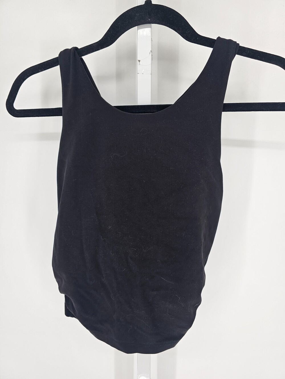 Athleta womens Sz L Longline Cropped Bra Tank Top Athletic Cross Back Black
